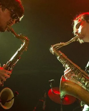 Live concert by Victor Jones