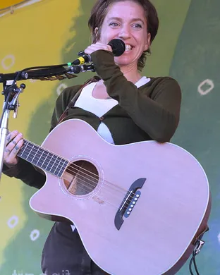 Live concert by Ani DiFranco