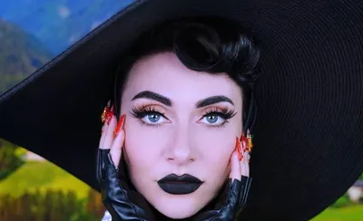 Qveen Herby